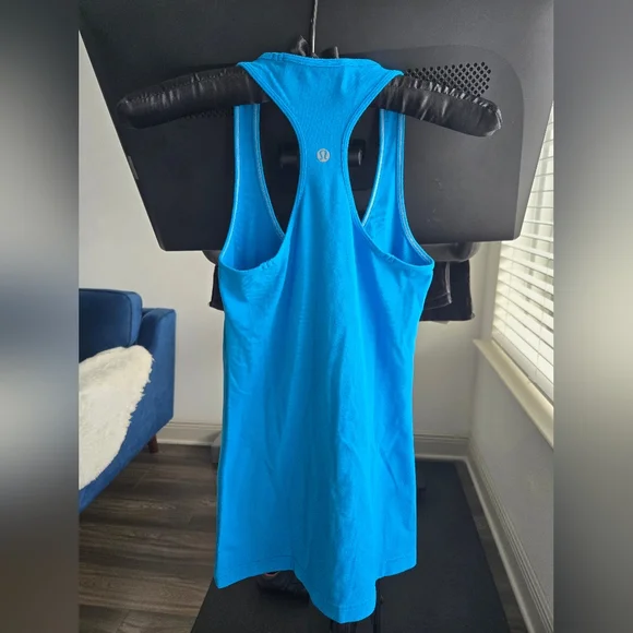 Lululemon Cool Racerback II Tank - Blue - Size 6 - Picture 13 of 14